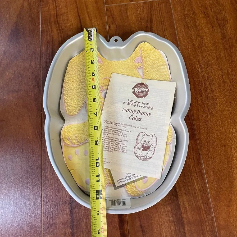 New Vintage 1987 Wilton Sunny Bunny Easter Cake Pan Mold